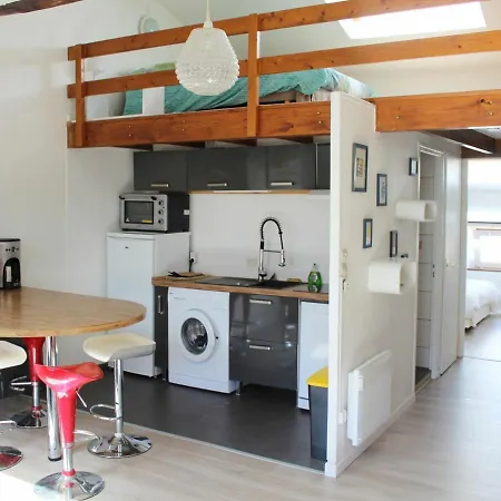 Hotel Nancy, 3 Pieces, 6 Personnes - Fr-1-584-81 *