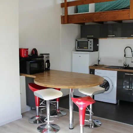 Hotel Nancy, 3 Pieces, 6 Personnes - Fr-1-584-81 Nancy